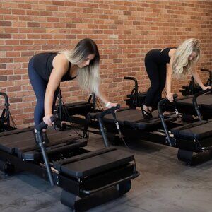 Brand New High-Intensity Reformer. High Quality, Commercial Grade. BLACK FRIDAY